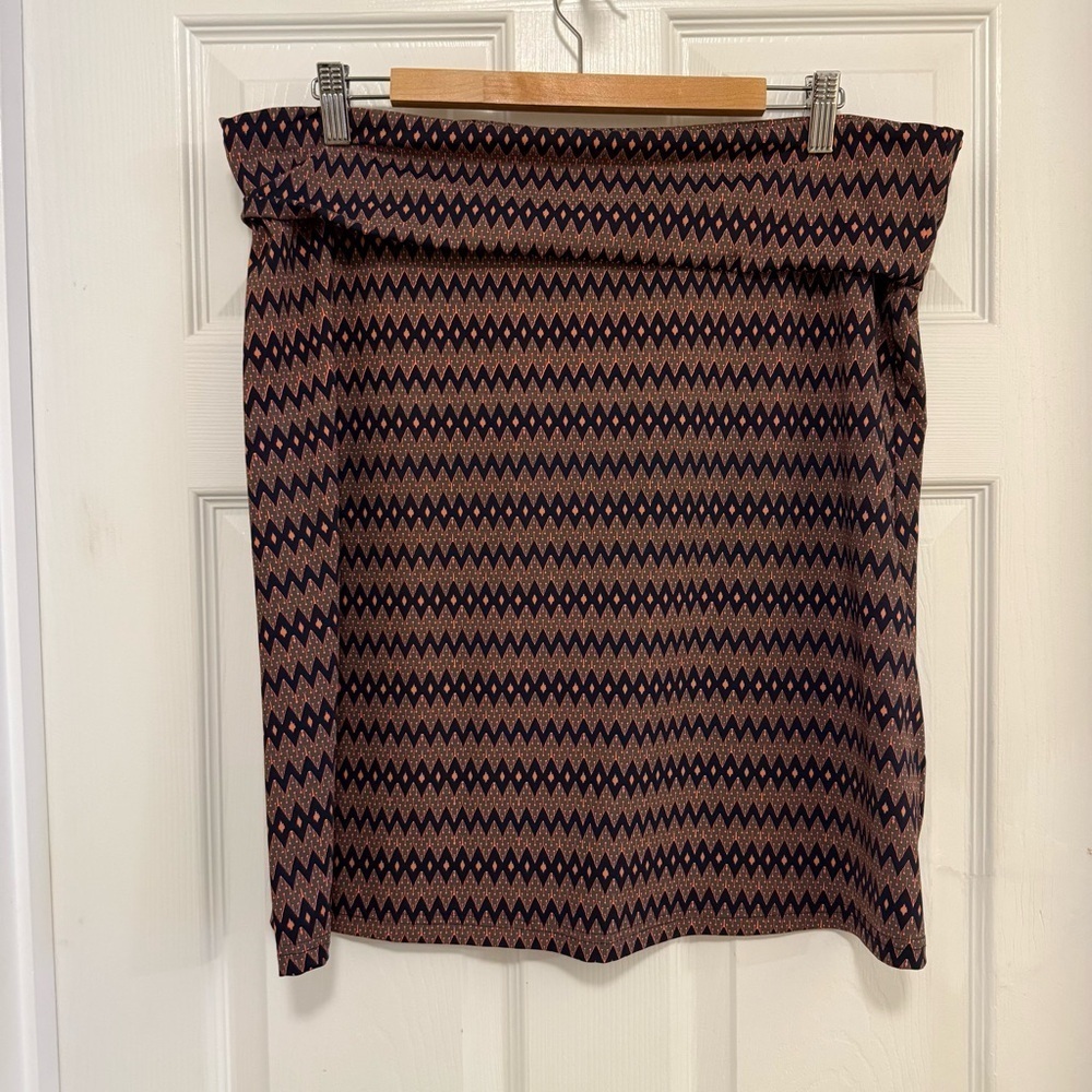EUC Ellie Kai Ikat Print Ellie Foldover Waistband Stretch Knit Skirt